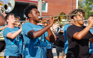 Galesburg students, community celebrate 2025 homecoming