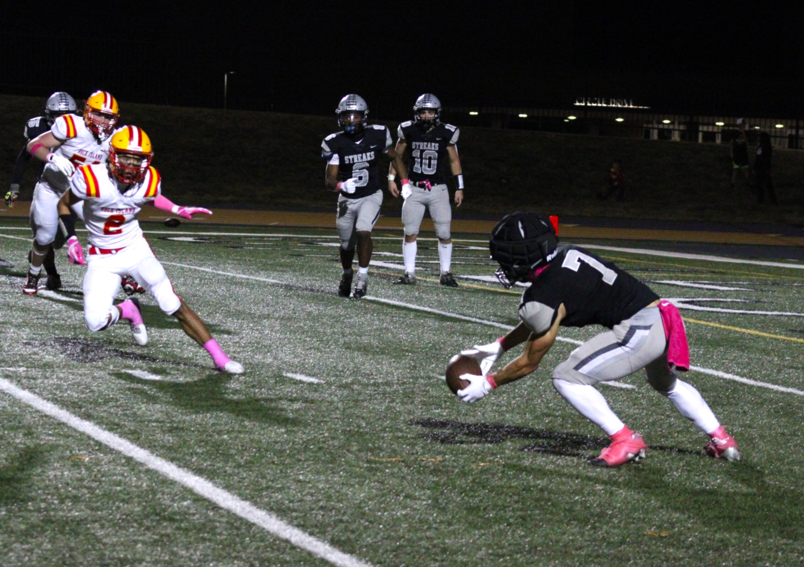 Turnovers, penalties and postgame fight mark Galesburg’s 41-6 loss to Rock Island