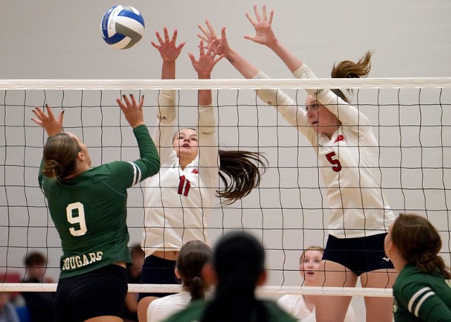 Area Sports Roundup — Oct. 2