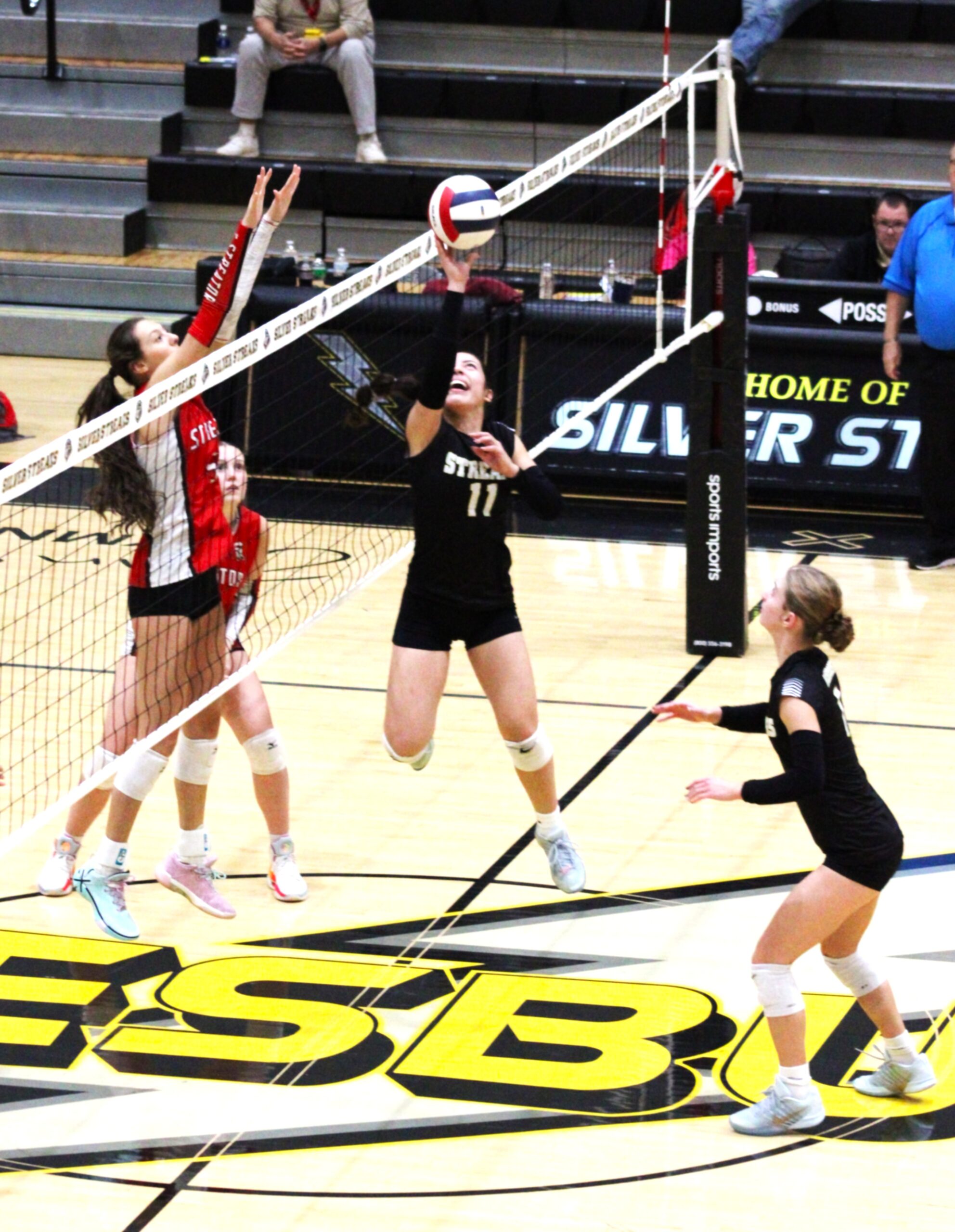 Sports roundup, Oct. 28