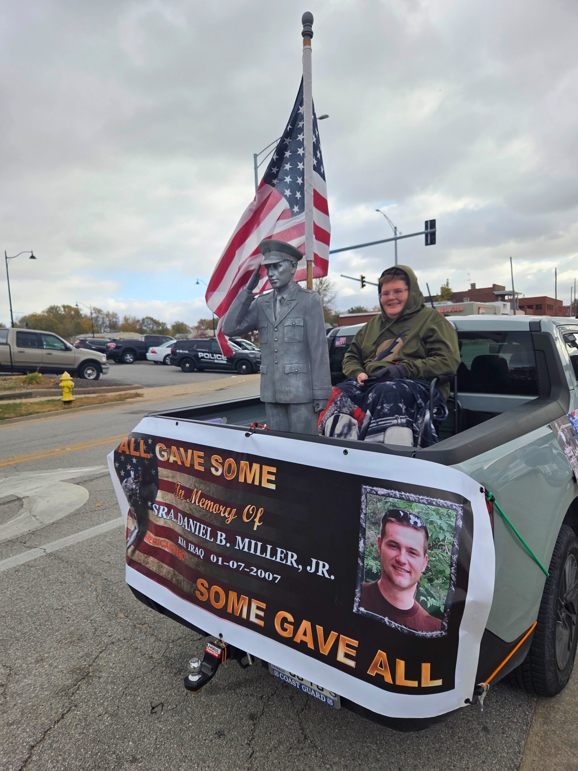 Veterans honored at 25th annual Galesburg parade