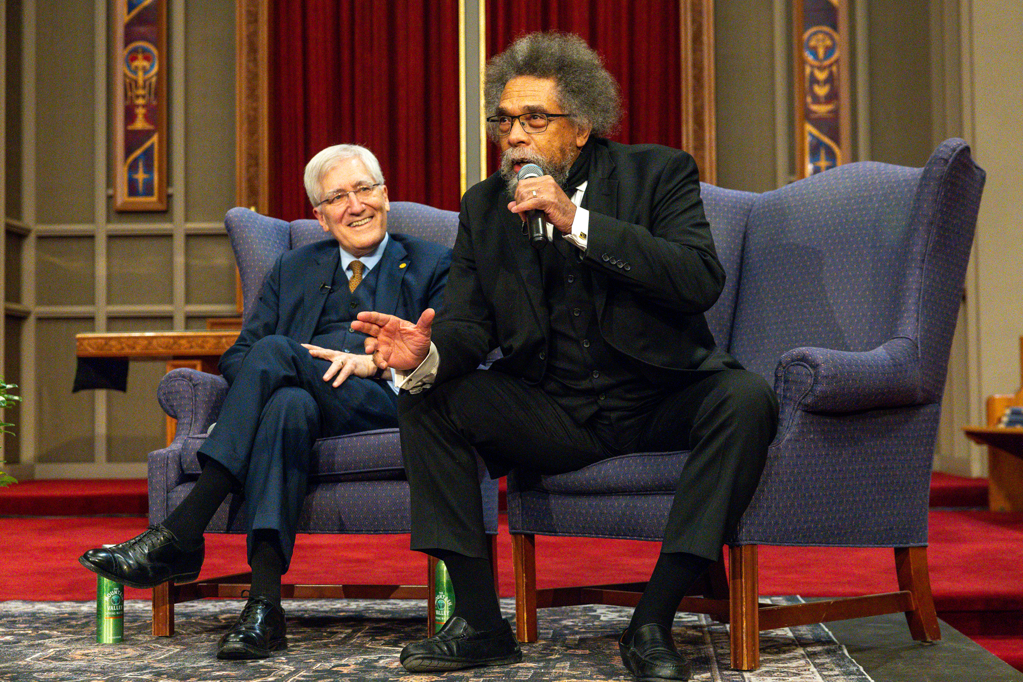 Knox College hosts dialogue on truth amid division